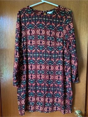 H&M Printed Long-Sleeve Shift Dress in Burgundy, Green and Black